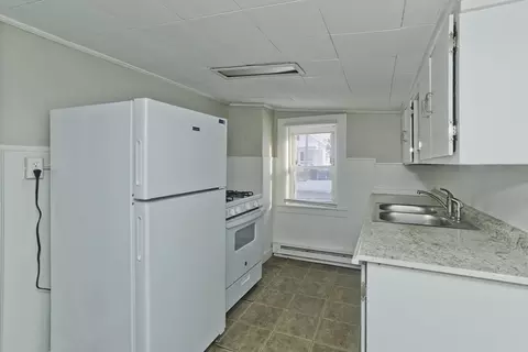Kitchen - 98 Ellsworth Ave, Springfield, MA 01118 photo 1 of 3
