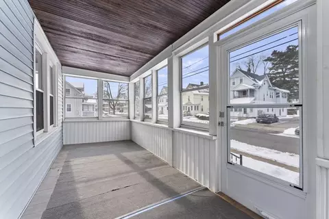 65 Edgemont St, Springfield, MA 01109 photo 6