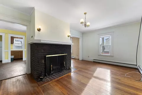 65 Edgemont St, Springfield, MA 01109 photo 11