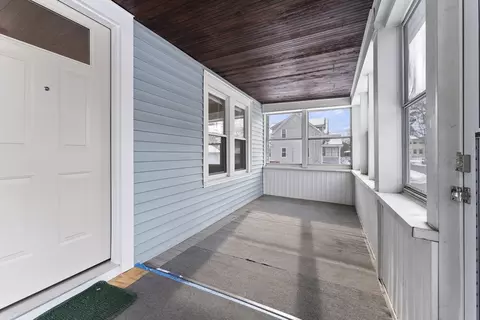 65 Edgemont St, Springfield, MA 01109 photo 7