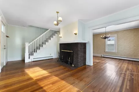 65 Edgemont St, Springfield, MA 01109 photo 10