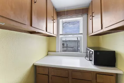 65 Edgemont St, Springfield, MA 01109 photo 20