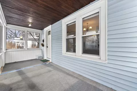 65 Edgemont St, Springfield, MA 01109 photo 4
