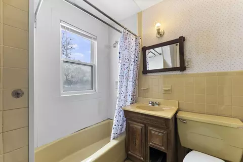 65 Edgemont St, Springfield, MA 01109 photo 28