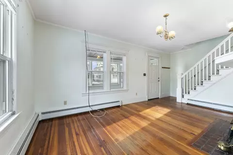 65 Edgemont St, Springfield, MA 01109 photo 9
