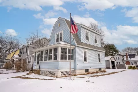 65 Edgemont St, Springfield, MA 01109 photo 2