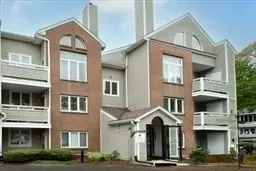 10 Chapman St #107, Weymouth, MA 02189