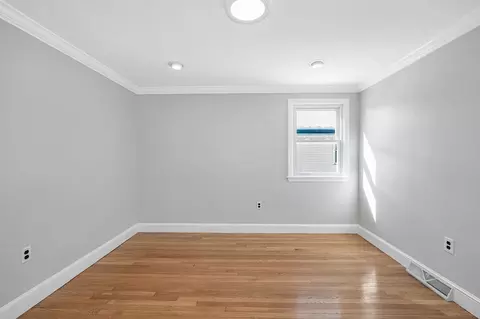 101 Everett St, Lawrence, MA 01843 photo 15