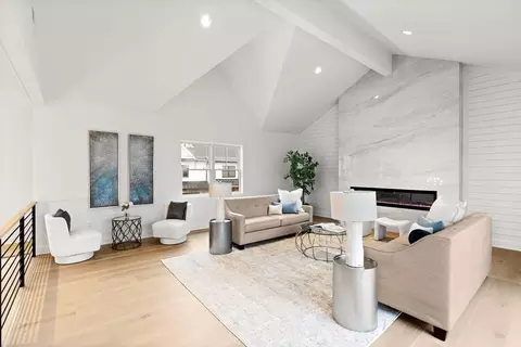 Living - 6 B Orchard Rd #6 B, Gloucester, MA 01930 photo 2 of 2