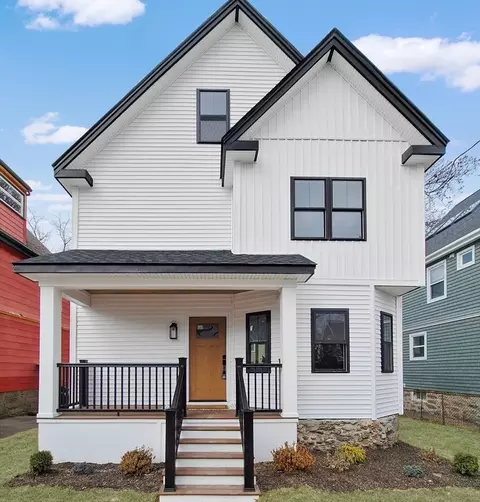 29 Round Hill St, Boston, MA 02130