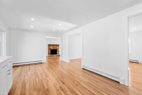 10 Dinahs Way, Wareham, MA 02571 photo 9