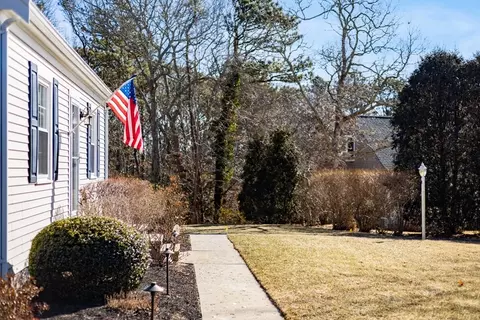 21 River Run, Mashpee, MA 02649 photo 4