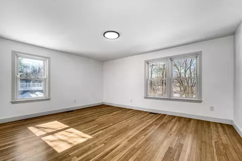 Bedroom - 6 Spring Ln, Saugus, MA 01906 photo 6 of 9