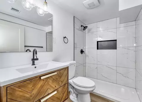 Bath - 6 Spring Ln, Saugus, MA 01906 photo 5 of 5