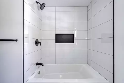 Bath - 6 Spring Ln, Saugus, MA 01906 photo 3 of 5