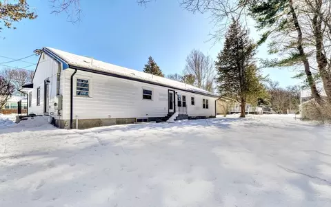 Exterior - 6 Spring Ln, Saugus, MA 01906 photo 3 of 4