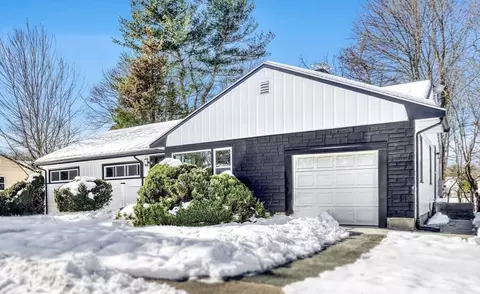 Exterior - 6 Spring Ln, Saugus, MA 01906 photo 2 of 4