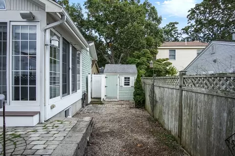 77 Circuit Ave, Wareham, MA 02571 photo 4