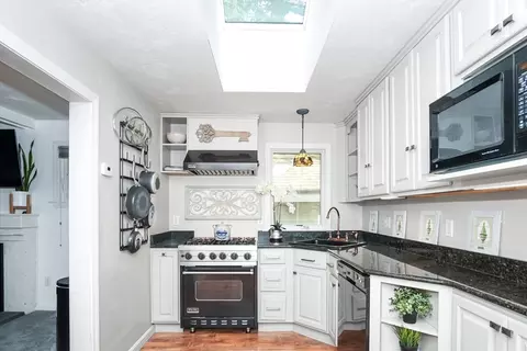 77 Circuit Ave, Wareham, MA 02571 photo 8