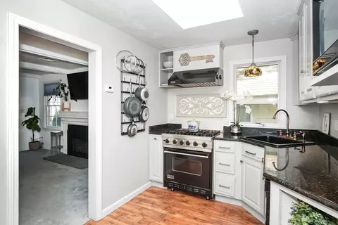 77 Circuit Ave, Wareham, MA 02571 photo 9