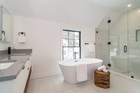 155 Cedar St, Wellesley, MA 02481 photo 14