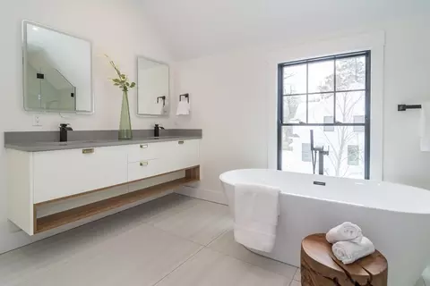 155 Cedar St, Wellesley, MA 02481 photo 13