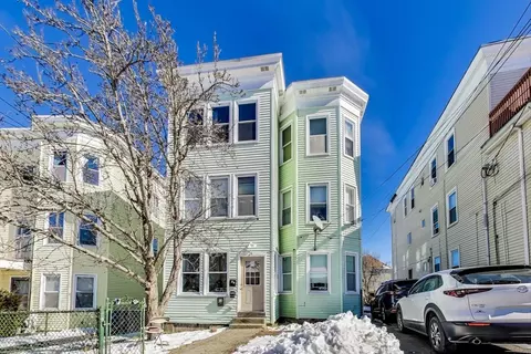 26 Arlington, Revere, MA 02151