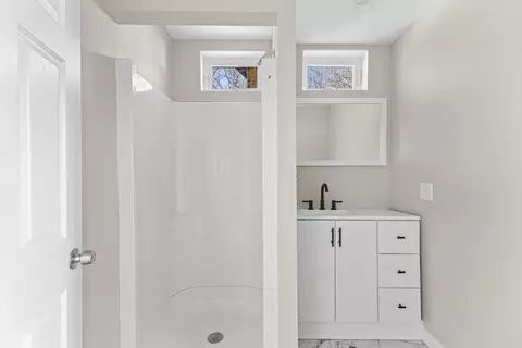 45 Garfield St, Fall River, MA 02721 photo 7