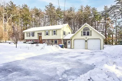 40 Gordon St, Leominster, MA 01453