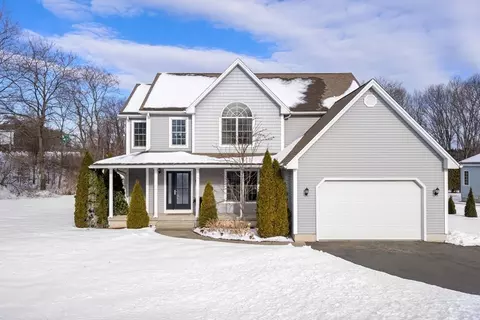 5 Capua Ln, Agawam, MA 01001