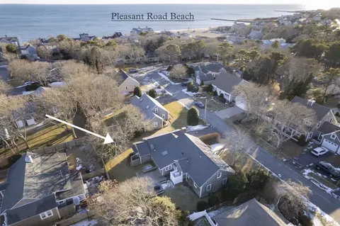 9 Osborne Rd, Harwich, MA 02671