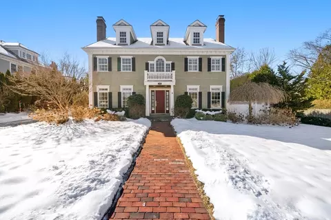 169 Grove St, Wellesley, MA 02482