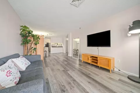 90 Quincy Shore Dr #107, Quincy, MA 02171