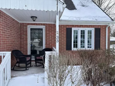33 Brewster St, Springfield, MA 01119 photo 5