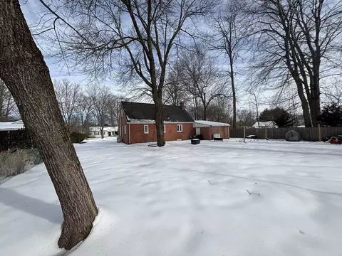 33 Brewster St, Springfield, MA 01119 photo 8