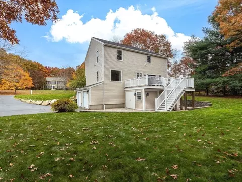 Exterior - 76 Elyse Rd, Mansfield, MA 02048 photo 5 of 8