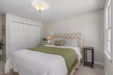 Bedroom - 76 Elyse Rd, Mansfield, MA 02048 photo 5 of 6