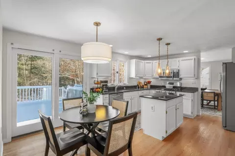 Kitchen - 76 Elyse Rd, Mansfield, MA 02048 photo 1 of 4