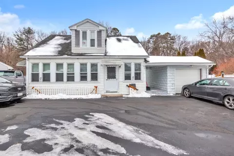 132 Franklin St, Agawam, MA 01030