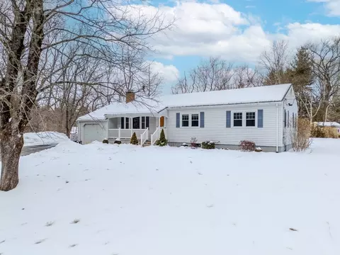15 Winslow Rd, Chelmsford, MA 01824