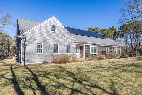 55 Twine Field Dr, Chatham, MA 02659