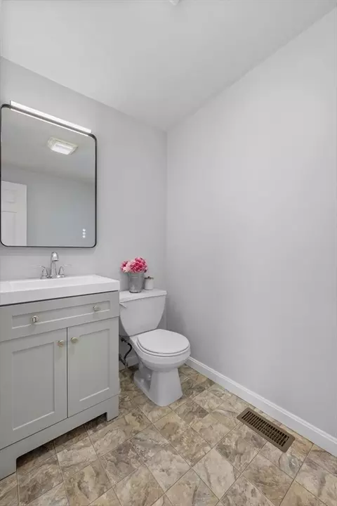 11 Stowell Ave #B, Worcester, MA 01606 photo 11