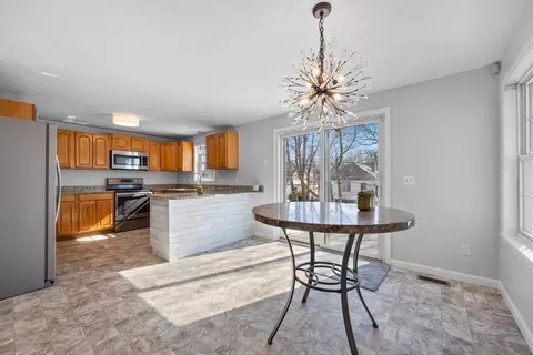 11 Stowell Ave #B, Worcester, MA 01606 photo 6