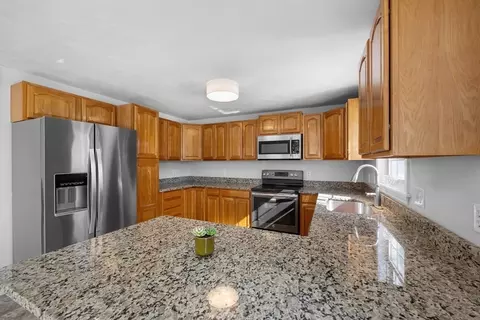 11 Stowell Ave #B, Worcester, MA 01606 photo 8
