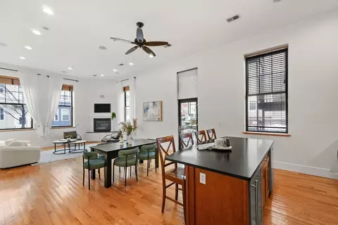 518 E 6th St #3, Boston, MA 02127