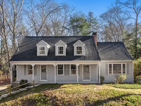 17 Stoneybrook Rd, Sherborn, MA 01770