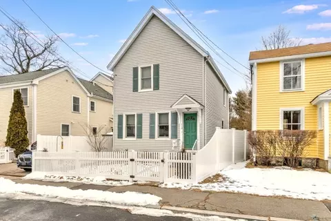 113 Edinboro St, Newton, MA 02460