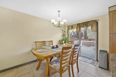 102 Starling Rd, Springfield, MA 01119 photo 10