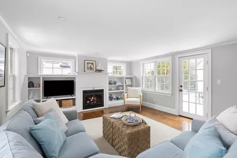 46 Gregory St, Marblehead, MA 01945 photo 13