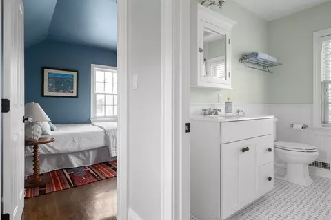 46 Gregory St, Marblehead, MA 01945 photo 20